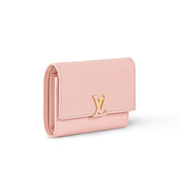 LV Capucines Wallet - Picture 7 of 7